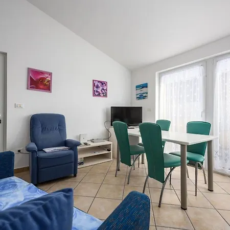Manfroi House With * Lovrecica (Istria)