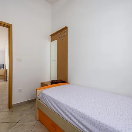 Manfroi House With Lovrecica (Istria)